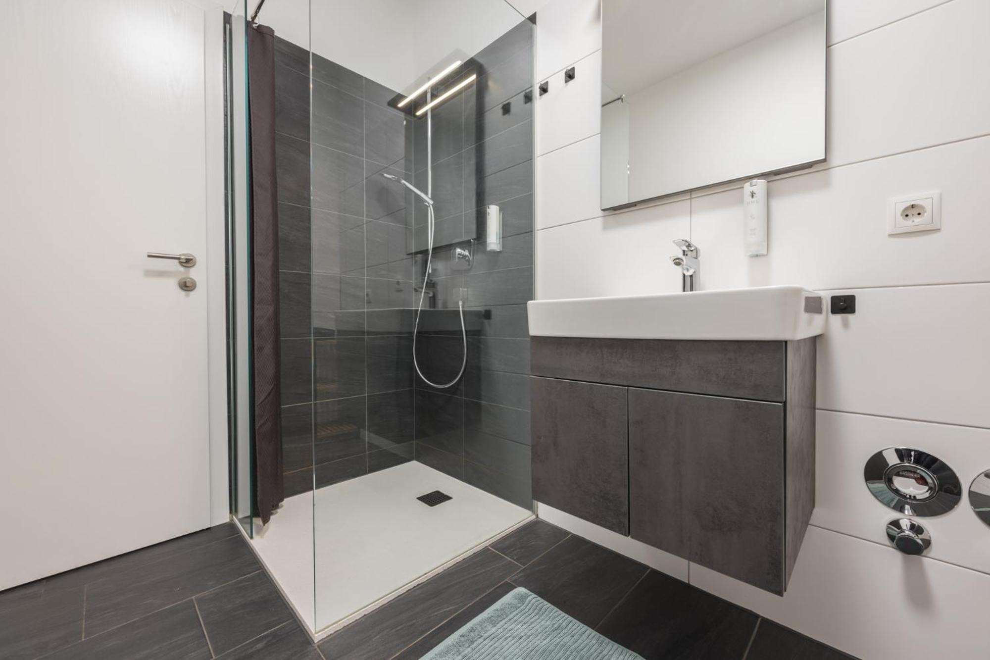 Myquartier Central City Suites Innsbruck Eksteriør bilde